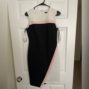 Tommy Hilfiger body con style dress. size 6